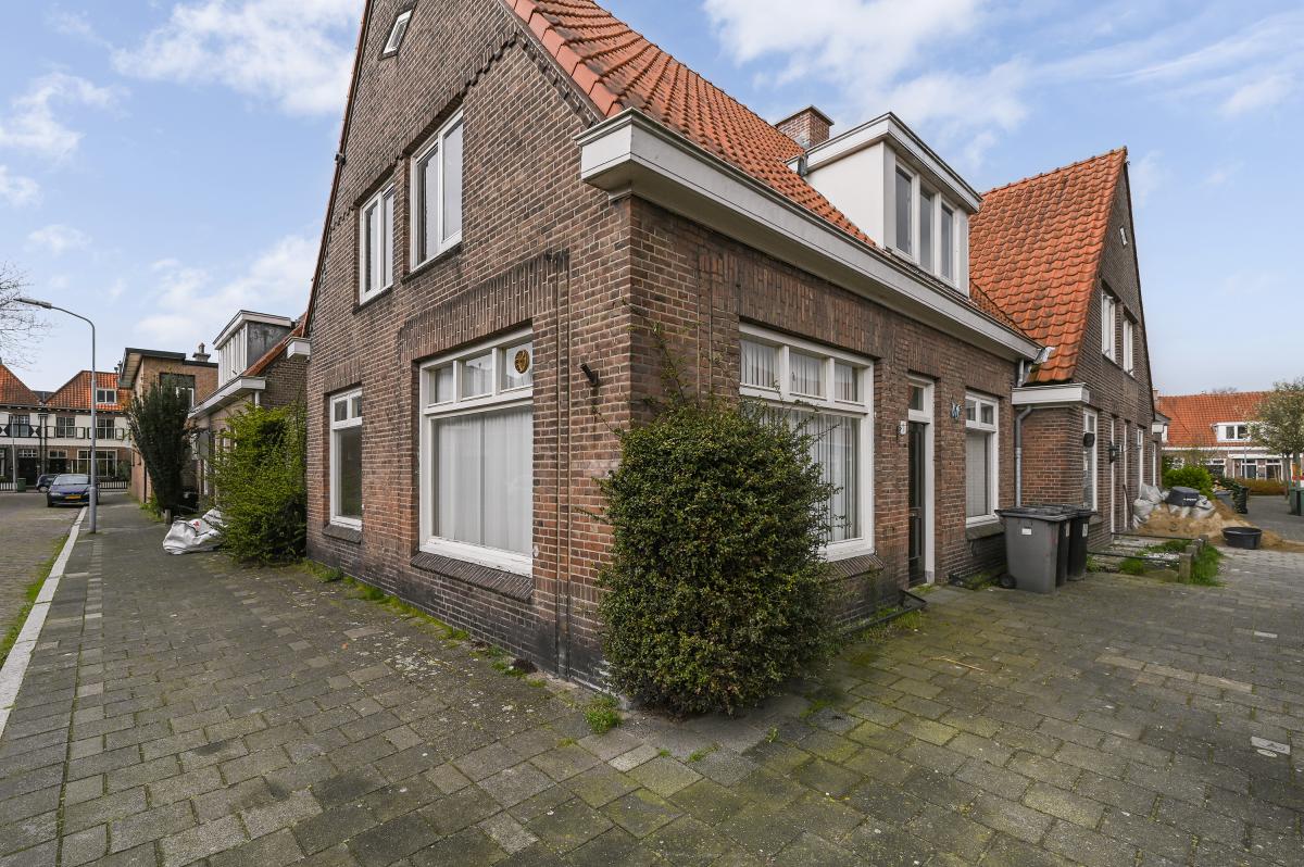 Emmastraat 1
