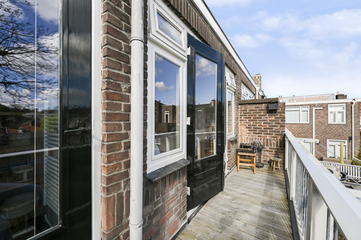 Van Schagenstraat 9A