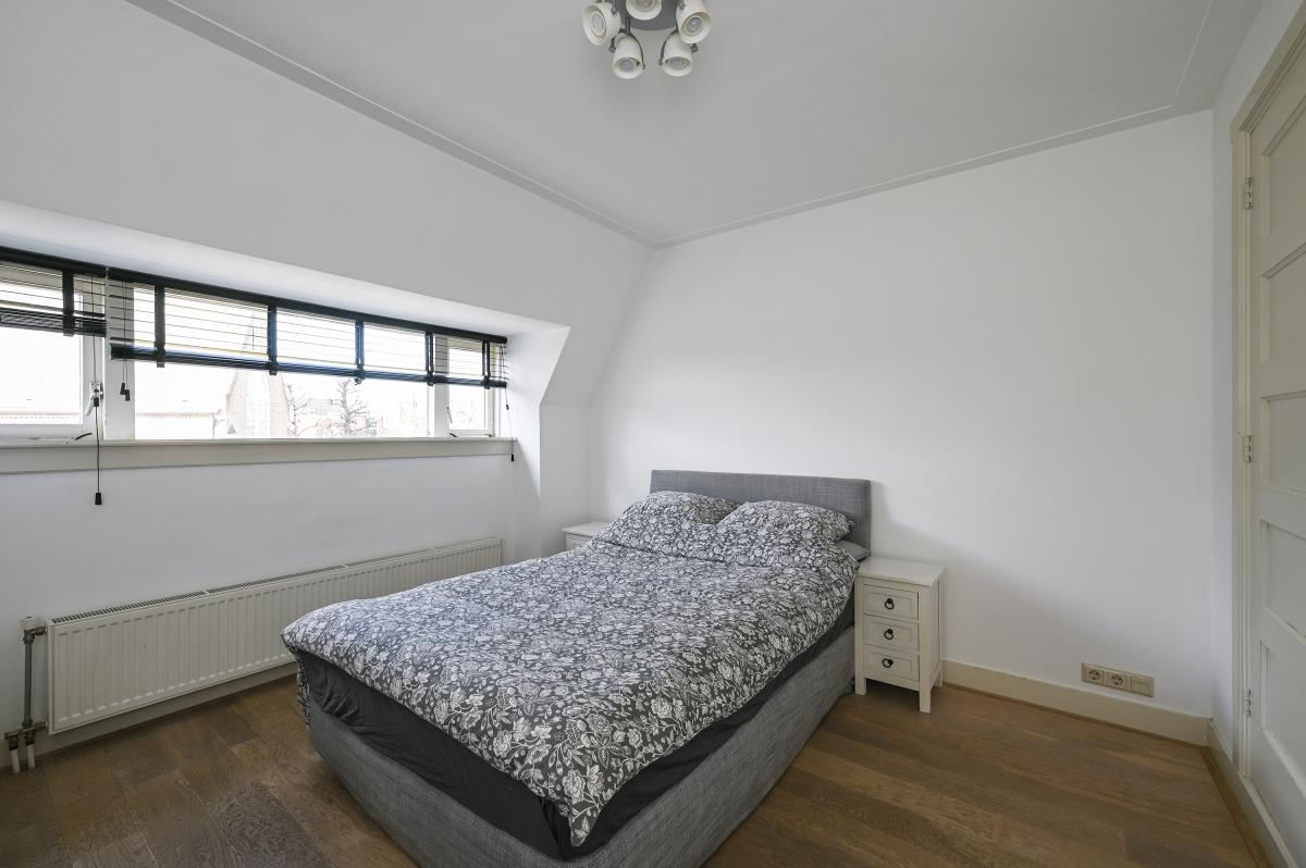 Van Schagenstraat 9A