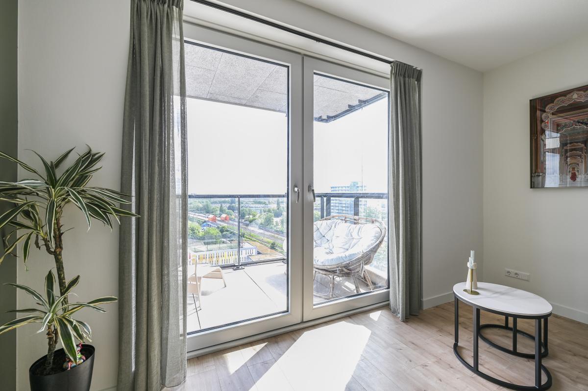 Waldorpstraat 1718