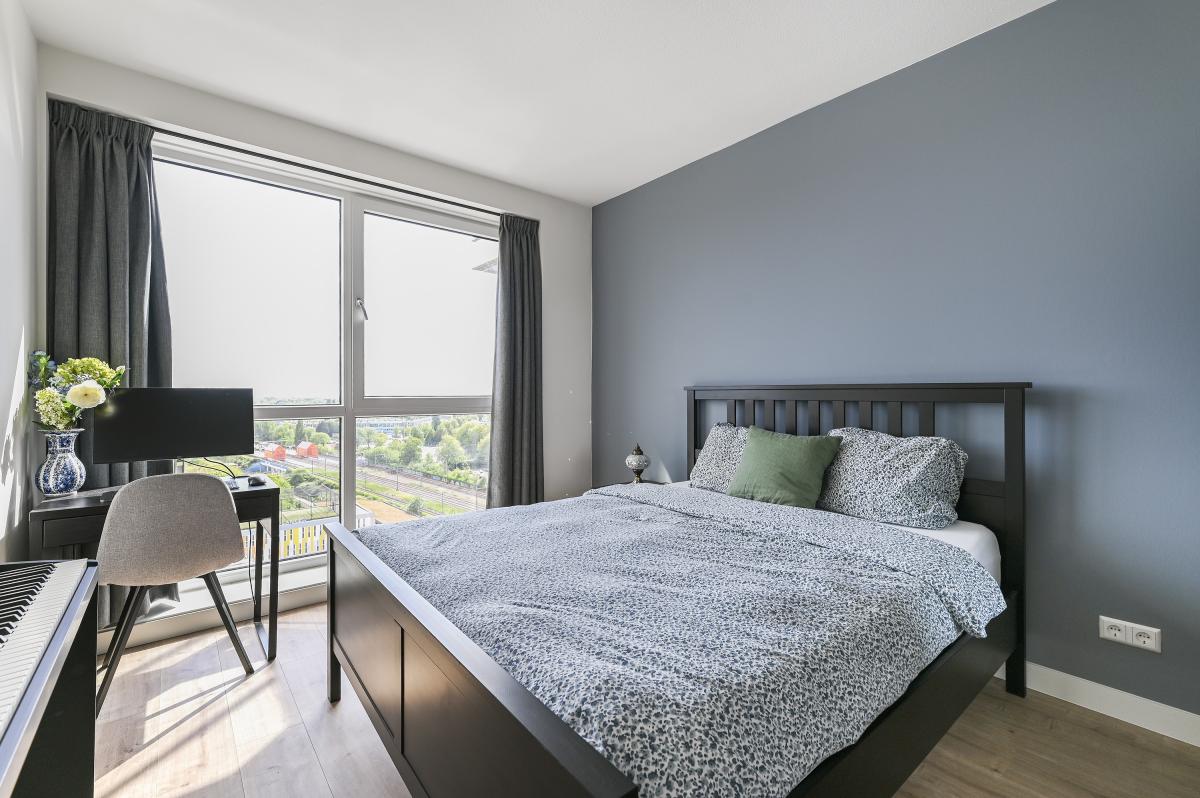 Waldorpstraat 1718