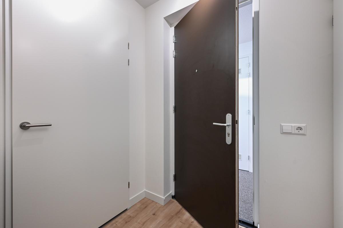 Waldorpstraat 1718