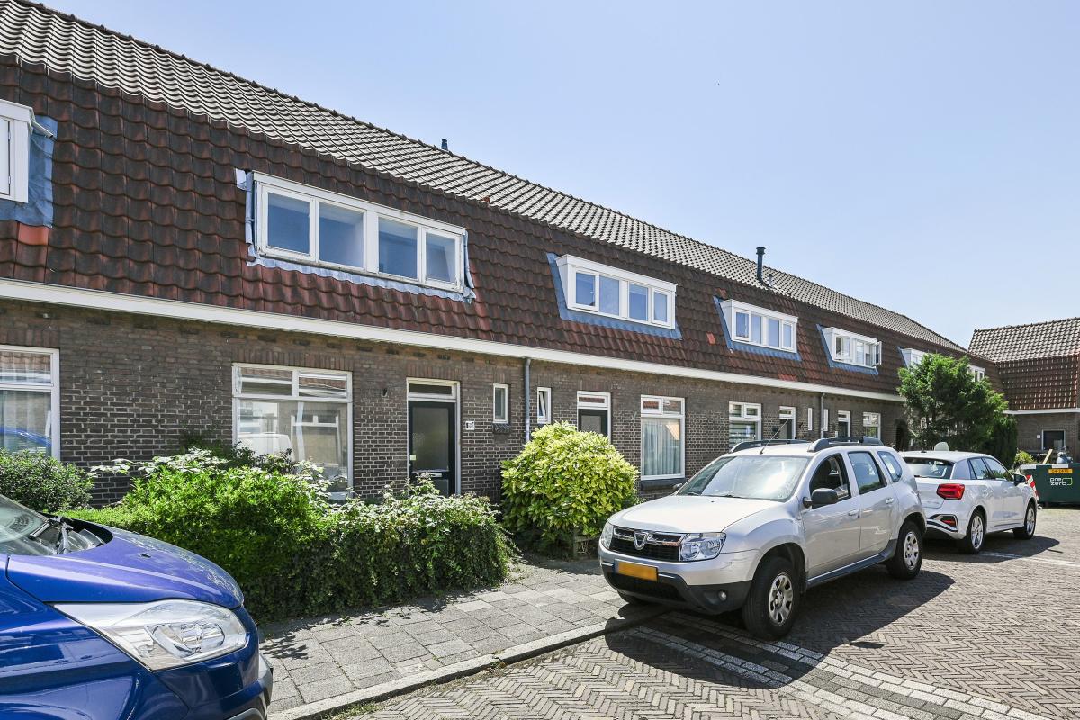 Emmastraat 28
